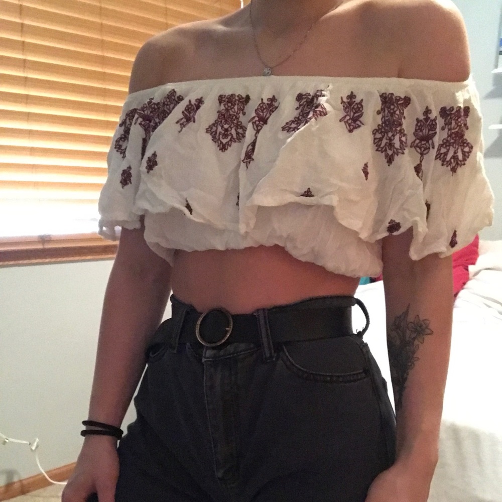 Off the shoulder cropped T-shirt